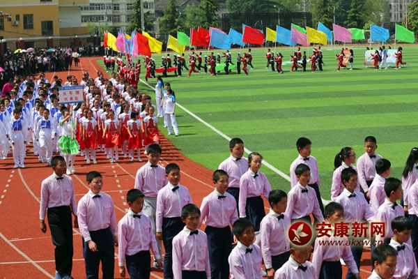 1427СW(xu)35\(yn)(dng)(hu)ڿhw(chng)e.JPG