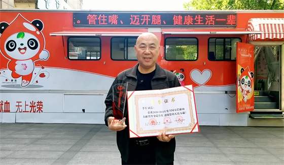 安康李軍，18年獻(xiàn)出“10”個(gè)自己……