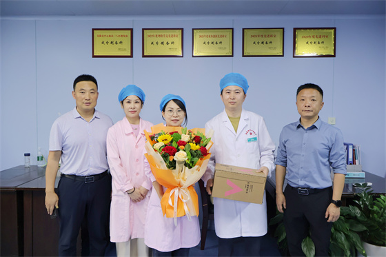 安康市中心血站開展“5·12”國際護(hù)士節(jié)慰問活動(dòng)